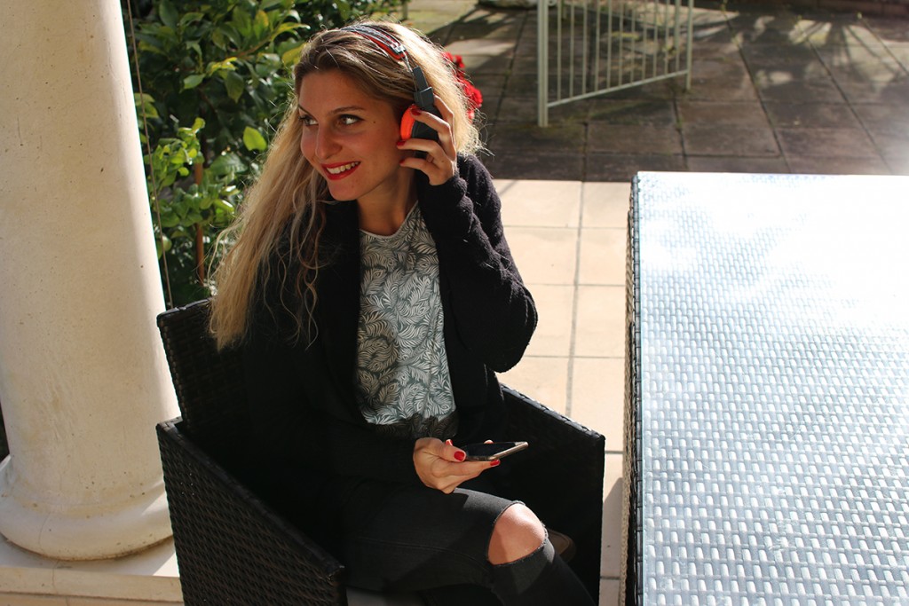 Livre Audio: En Février et Mars,  j&rsquo;ai écouté